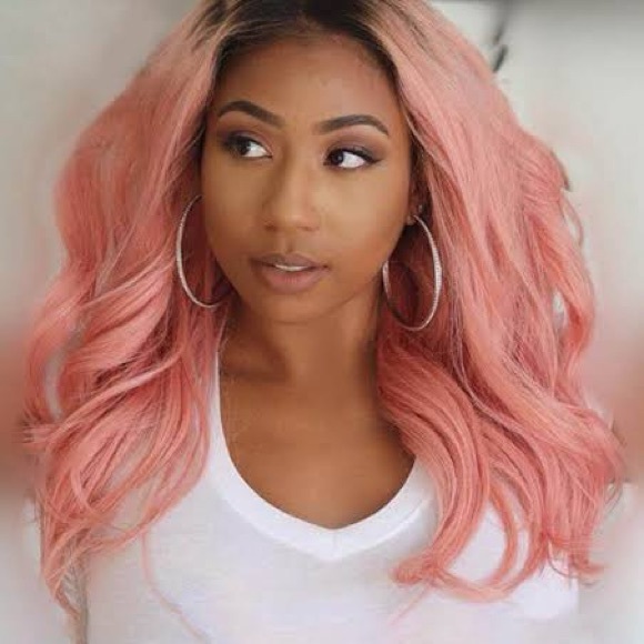 I8” Felicia Pink Wig 18” Wavy Lace Front Faux Wig - Picture 2 of 4